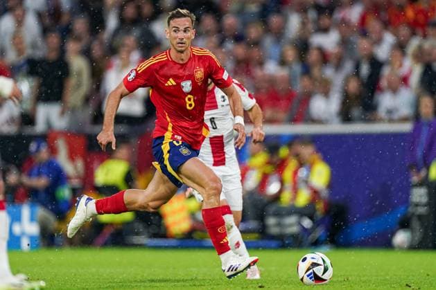 2024-06-30 Spain v Georgia - Round of 16 - UEFA EURO, EM, Europameisterschaft,Fussball 2024 COLOGNE, GERMANY - JUNE 30: Fabian Ruiz of Spain dribbles during the Round of 16 - UEFA EURO 2024 match between Spain and Georgia at Cologne Stadium on June 30, 2024 in Cologne, Germany. (Photo by Joris Verwijst BSR Agency) Cologne Germany Content not available for redistribution in The Netherlands directly or indirectly through any third parties. Copyright: xBSRxAgencyx