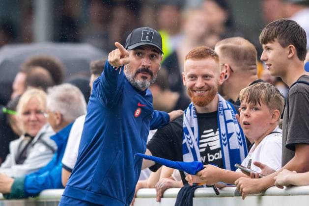 Fussball, Herren, Saison 2024 25, Testspiel, FSV Bernau - Hertha BSC, Trainer Cristian Fiel (Hertha BSC) mit Fans, 30.06. 2024, *** Soccer, Men, Season 2024 25, Test match, FSV Bernau Hertha BSC, Coach Cristian Fiel Hertha BSC with fans, 30 06 2024, Copyright: xSebastianxRäppold MatthiasxKochx