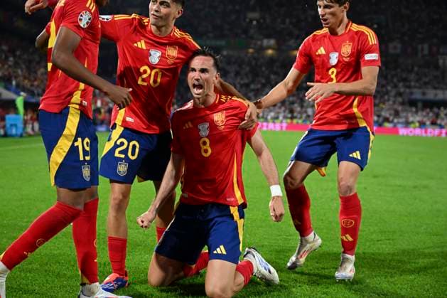 Torjubel zum 2:1 durch Fabian Ruiz 8 (Spanien), Spanien vs. Georgien, Fussball, UEFA EURO, EM, Europameisterschaft,Fussball 2024, Achtelfinale, 30.06.2024 Koeln Nordrhein-Westfalen Deutschland