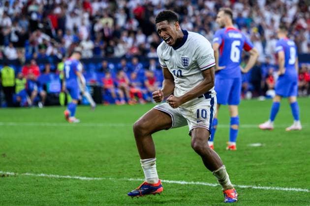 240630 Jude Bellingham of England celebrates after 2-1 during the UEFA EURO, EM, Europameisterschaft,Fussball 2024 Football Championship round of 16 match between England and Slovakia on June 30, 2024 in Gelsenkirchen. Photo: Jesper Zerman BILDBYRAN kod JZ JZ0546 fotboll football soccer fotball fotbolls-em europamästerskap em uefa euro uefa european football championship euro 2024 england slovakien slovakia bbeng jubel Copyright: JESPERxZERMAN BB240630JZ219