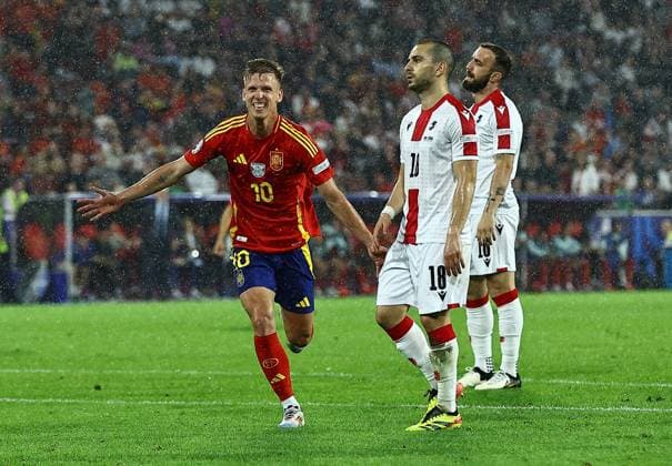 Dani Olmo of Spain celebrates scoring his sides fourth goal Spain v Georgia, UEFA European Championship, EM, Europameisterschaft 2024, Round of 16, Football, Cologne Stadium, Cologne, Germany - 30 Jun 2024 EDITORIAL USE ONLY No use with unauthorised audio, video, data, fixture lists, club league logos or live services. Online in-match use limited to 120 images, no video emulation. No use in betting, games or single club league player publications.  Copyright: xMichaelxZemanek Shutterstockx 14562306dd