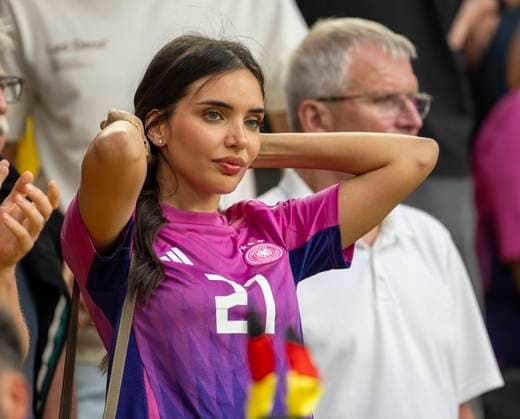 29.06.2024, Fussball UEFA EURO, EM, Europameisterschaft,Fussball 2024, Achtelfinale, Deutschland - Dänemark, in der BVB-Arena Dortmund, Sara Arfaoui (Deutschland) die Frau von Ilkay Gündogan (Deutschland).