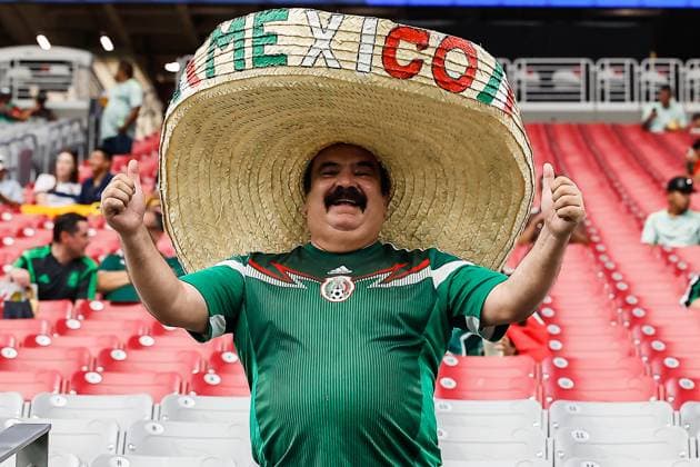 GLENDALE, AZ - JUNE 30: A Mexico fan cheers before the CONMEBOL Copa America 2024 Group B game between Mexico and Ecuador on June 30, 2024 at State Farm Stadium in Glendale, Arizona. (Photo by Kevin Abele Icon Sportswire) SOCCER: JUN 30 CONMEBOL Copa America - Mexico vs Ecuador EDITORIAL USE ONLY Icon240630001