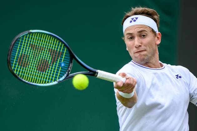 240701 Casper Ruud of Norway competes in a first round singles tennis match during day 1 of Wimbledon on July 1, 2024 in London. Photo: Jesper Zerman BILDBYRAN kod JZ JZ0547 tennis wimbledon day 1 bbeng Copyright: JESPERxZERMAN BB240701JZ026