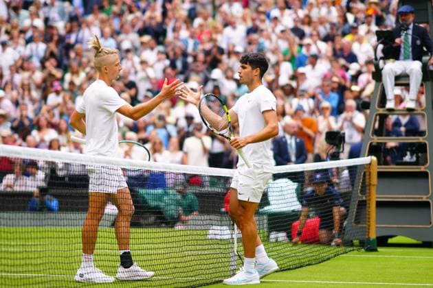 Carlos Alcaraz celebrates victory in his first round match against Mark Lajal Wimbledon Tennis Championships, Day 1, The All England Lawn Tennis and Croquet Club, London, UK - 01 Jul 2024  Copyright: xJavierxGarcia Shutterstockx 14565033fe