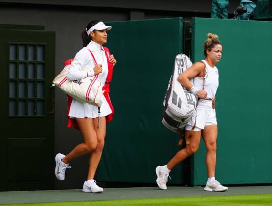 Emma Raducanu walks onto Centre Court ahead of her first round match Wimbledon Tennis Championships, Day 1, The All England Lawn Tennis and Croquet Club, London, UK - 01 Jul 2024  Copyright: xJavierxGarcia Shutterstockx 14565033fk