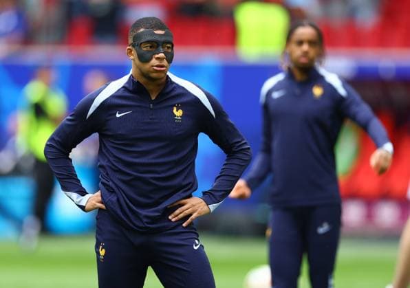 Kylian Mbappe of France looks on during warm up France v Belgium, UEFA European Championship, EM, Europameisterschaft 2024, Round of 16, Football, Dusseldorf Arena, Dusseldorf, Germany - 01 Jul 2024 EDITORIAL USE ONLY No use with unauthorised audio, video, data, fixture lists, club league logos or live services. Online in-match use limited to 120 images, no video emulation. No use in betting, games or single club league player publications.  Copyright: xKieranxMcManus Shutterstockx 14566634v