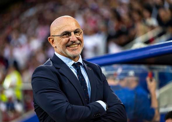 30.06.2024, Fussball UEFA EURO, EM, Europameisterschaft,Fussball 2024, Achtelfinale, Spanien - Georgien, im Köln Stadion, Trainer Luis de la Fuente (Spanien)