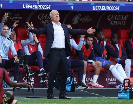 Dusseldorf, Germany, 1st July 2024. Didier Deschamps coach of France reacts during the UEFA European Championships Round of 16 match at Dusseldorf Arena, Dusseldorf. Picture credit should read: Paul Terry Sportimage EDITORIAL USE ONLY. No use with unauthorised audio, video, data, fixture lists, club league logos or live services. Online in-match use limited to 120 images, no video emulation. No use in betting, games or single club league player publications. SPI-3216-0051