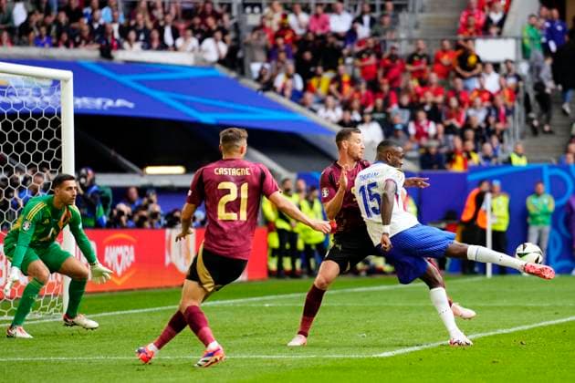 France v Belgium: Round of 16 - UEFA EURO, EM, Europameisterschaft,Fussball 2024 Marcus Thuram centre-forward of France and Inter Milan shooting to goal during the UEFA EURO 2024 round of 16 match between France and Belgium at Düsseldorf Arena on July 1, 2024 in Dusseldorf, Germany. Dusseldorf Germany  Copyright: xJosexBretonx originalFilename:bretonhernandez-francevb240701_npqYM.jpg