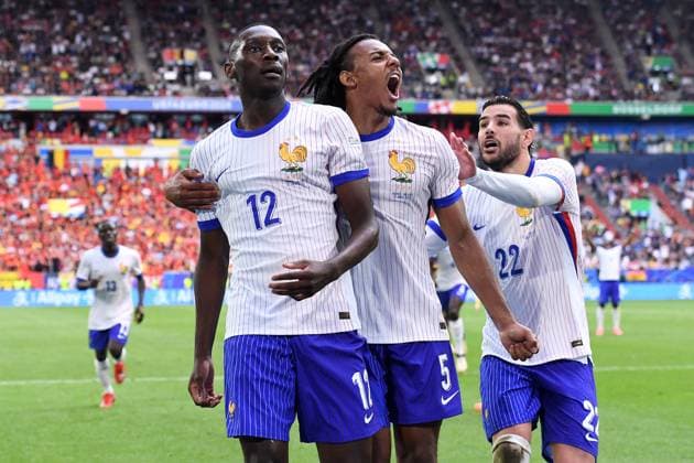 Fußball UEFA EURO, EM, Europameisterschaft,Fussball 2024 Achtelfinale Frankreich - Belgien am 01.07.2024 in der Düsseldorf Arena in Düsseldorf Torjubel Jubel Tor zum 1:0 durch Randal Kolo Muani ( Frankreich )