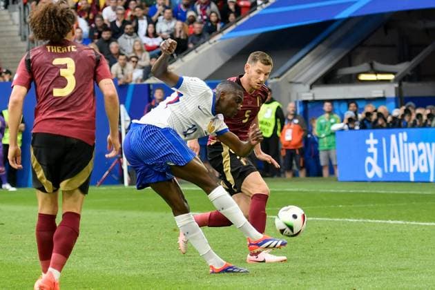 Randal Kolo Muani 12 (Frankreich) erzielt das Tor zum 1:0 01.07.2024 Fussball Europameisterschaft in Deutschland Frankreich vs Belgien, Merkur Spiel-Arena, Duesseldorf, NRW Germany