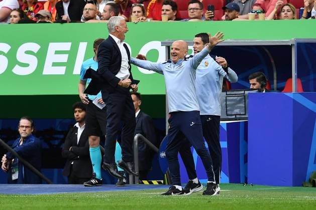 Fußball UEFA EURO, EM, Europameisterschaft,Fussball 2024 Achtelfinale Frankreich - Belgien am 01.07.2024 in der Düsseldorf Arena in Düsseldorf Didier Deschamps ( Trainer Cheftrainer Frankreich ) Jubel Freude Emotionen Schlussjubel