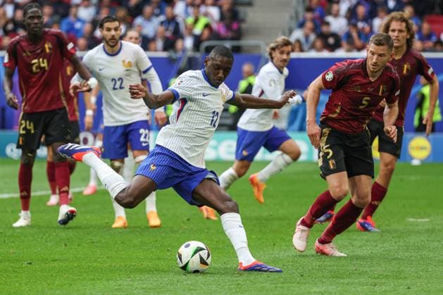 EM 2024: Frankreich - Belgien am 01.07.2024 in der Arena Düsseldorf in Duesseldorf Randal Kolo Muani (France 12) erzielt das Tor zum 1 zu 0