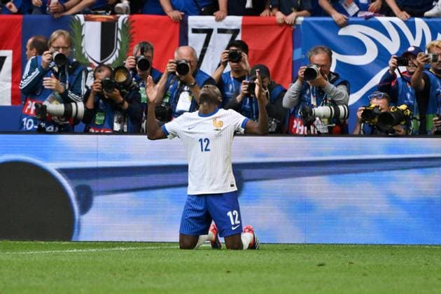 Jubel Randal Kolo Muani (Frankreich) nach seinem 1:0 Siegtreffer 01.07.2024, Fussball Europameisterschaft 2024, Achtelfinale Frankreich - Belgien Düsseldorf Nordrhein Westfalen Deutschland