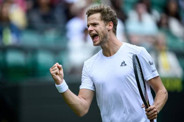 240701 Yannick Hanfmann of Germany competes in a first round singles tennis match during day 1 of Wimbledon on July 1, 2024 in London. Photo: Jesper Zerman BILDBYRAN kod JZ JZ0547 tennis wimbledon day 1 bbeng jubel Copyright: JESPERxZERMAN BB240701JZ091