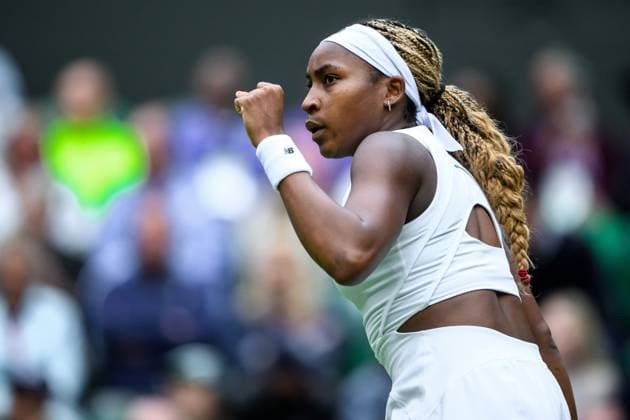 240701 Coco Gauff of USA competes in a first round singles tennis match during day 1 of Wimbledon on July 1, 2024 in London. Photo: Jesper Zerman BILDBYRAN kod JZ JZ0547 tennis wimbledon day 1 bbeng jubel Copyright: JESPERxZERMAN BB240701JZ107