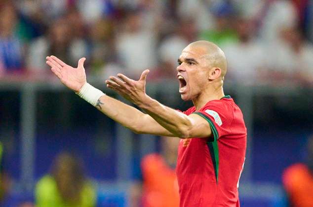 PEPE, Por 3 in the best of 16 match PORTUGAL - SLOVENIA of the UEFA European Championships 2024 on Jul 01, 2024 in Frankfurt, Germany.