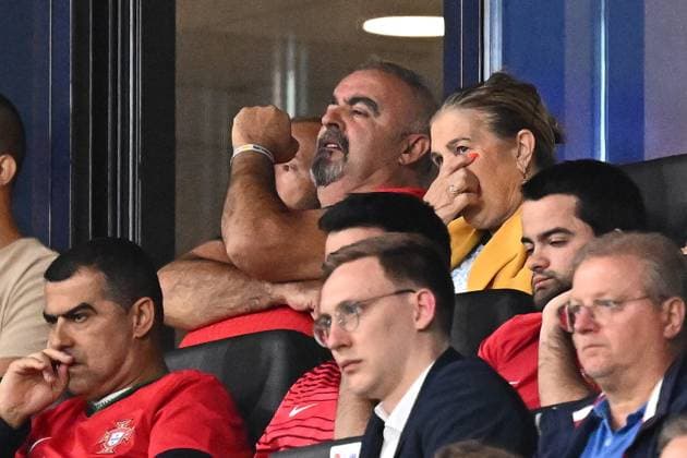 01.07.2024, xscotx, Fussball EM 2024 Achtelfinale, Portugal - Slowenien, emspor, v.l. Maria Dolores dos Santos Aveiro, die Mutter von Christiano Ronaldo (Portugal) Frankfurt am Main