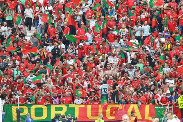 Frankfurt am Main, Hessen, Deutschland, 01.07.2024: Frankfurt Arena: Fußball-EM 2024, Achtelfinale, Portugal - Slowenien: Portugiesische Fans Copyright: xdtsxNachrichtenagenturx dts_42889