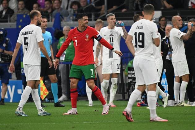 01.07.2024, xjhx, Fussball EM 2024 1 8 Finale, Portugal - Slowenien emspor, v.l. Cristiano Ronaldo (Portugal) (UEFA REGULATIONS PROHIBIT ANY USE OF PHOTOGRAPHS as IMAGE SEQUENCES and or QUASI-VIDEO) Frankfurt am Main