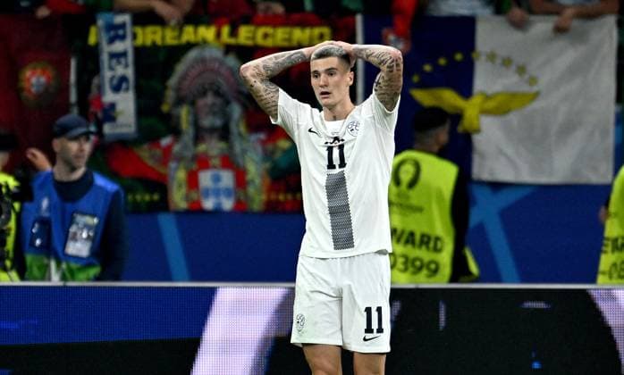Fussball Euro 2024 Achtelfinale 01.07.2024 Portugal - Slowenien Benjamin Sesko (Slowenien) vergibt eine Grossschance zum Tor