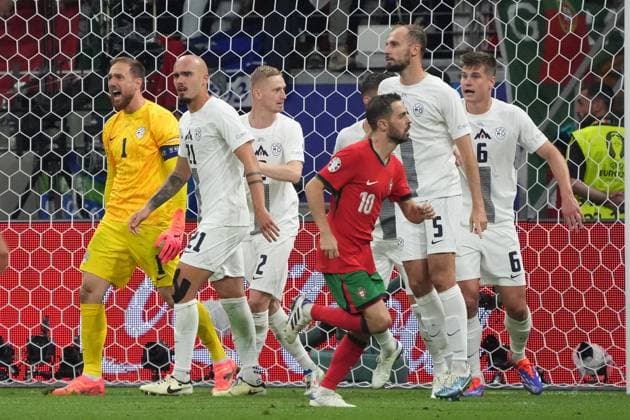 Jubel Torwart Goalie Jan Oblak (Slowenien, Slovenia, 01) beim gehaltenen Elfmeter - Frankfurt 01.07.2024: Portugal vs. Slowenien, EURO2024, M41 Achtelfinale, EM-Arena Frankfurt