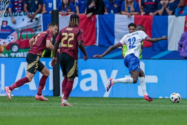 UEFA EURO, EM, Europameisterschaft,Fussball 2024: Frankreich - Belgien; 01.07.2024 Randal Kolo Muani (Frankreich, 12) erzielt das entscheidende Tor. UEFA EURO 2024: Achtelfinale: Frankreich - Belgien; Düsseldorf Arena, Düsseldorf am 01.07.2024 Copyright: xBEAUTIFULxSPORTS Meuselx