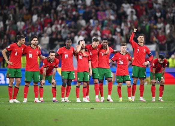 Germany Soccer Euro 2024 Portugal - Slovenia 8720870 01.07.2024 Portugal s players are seen during the penalty shoot-out in the UEFA EURO, EM, Europameisterschaft,Fussball 2024 round of 16 soccer match between Portugal and Slovenia at the Frankfurt Arena in Frankfurt am Main, Germany. Alexey Filippov Sputnik Germany  Copyright: xAlexeyxFilippovx