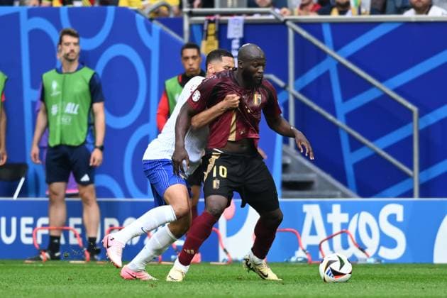Romelu Lukaku (Belgium)William Saliba (France) during the UEFA EURO, EM, Europameisterschaft,Fussball Germany 2024 match between France 1-0 Belgium at Dusseldorf Arena on July 01, 2024 in Dusseldorf , Germany. Noxthirdxpartyxsales  (258328053)