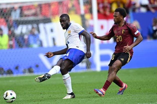 Dayot Upamecano (France) Lois Openda (Belgium) during the UEFA EURO, EM, Europameisterschaft,Fussball Germany 2024 match between France 1-0 Belgium at Dusseldorf Arena on July 01, 2024 in Dusseldorf , Germany. Noxthirdxpartyxsales  (258328463)