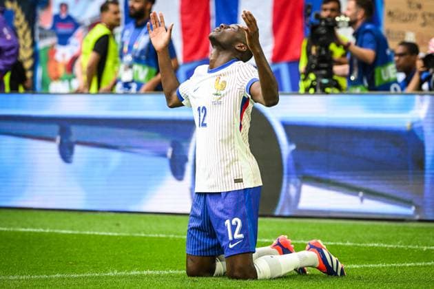 July 1, 2024, Dusseldorf, Germany: RANDAl KOLO MUANI of France celebrates his goal during the UEFA EURO, EM, Europameisterschaft,Fussball 2024 match between France and Belgium at Merkur Spiel-Arena. France won 1:0 . Dusseldorf Germany - ZUMAm308 20240701_zsp_m308_004 Copyright: xMatthieuxMirvillex