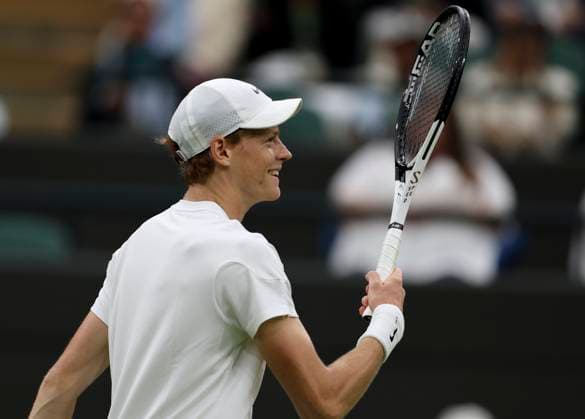 (240702) -- LONDON, July 2, 2024 -- Jannik Sinner reacts during the men s singles first round match between Jannik Sinner of Italy and Yannick Hanfmann of Germany at Wimbledon tennis Championship in London, Britain, on July 1, 2024. ) (SP)BRITAIN-LONDON-TENNIS-WIMBLEDON HanxYan 
