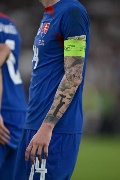 GELSENKIRCHEN, GERMANY - JUNE 30: Milan Skriniar tattoos during the UEFA EURO, EM, Europameisterschaft,Fussball 2024 round of 16 match between England and Slovakia at Arena AufSchalke on June 30, 2024 in Gelsenkirchen, G England v Slovakia: Round of 16 - UEFA EURO 2024 Copyright: xSebastianxFrejx