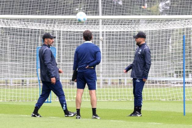DEU, DFL, 2. FBL Hertha BSC, Training, 02.07.2024, Sportforum, Berlin, DEU, DFL, 2. FBL Hertha BSC, Training, im Bild Cheftrainer Cristian Fiel (Hertha BSC Berlin), Co-Trainer Jaime Monroy (Hertha BSC Berlin), Co-Trainer Patrick Ebert (Hertha BSC Berlin) DFL - regulations prohibit any use of Photographs as image sequences and or quasi-video Foto: Juergen Engler nordphoto GmbH