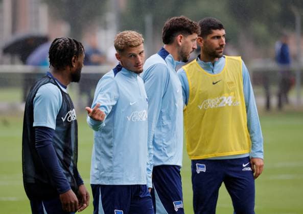 Deutschland, Berlin, Sportpark, GER, 2.FBL, Hertha BSC, Saison 2024 25, Training, Foto:Deyovaisio Zeefuik, Michael Cuisance, Agustín Rogel, Andreas Bouchalakis