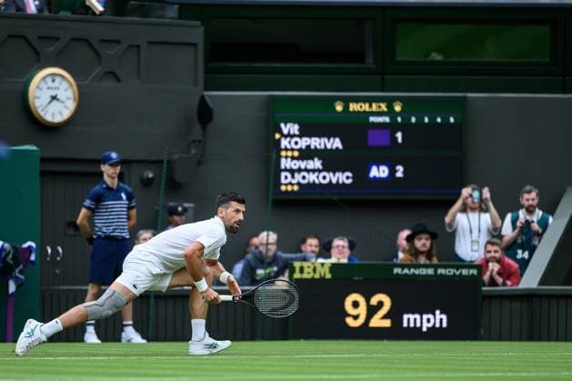 240702 Novak Djokovic of Serbia competes in a first round single s match during day 2 of Wimbledon on July 2, 2024 in London. Photo: Jesper Zerman BILDBYRAN kod JZ JZ0548 tennis wimbledon AELTC day 2 bbeng Copyright: JESPERxZERMAN BB240702JZ032