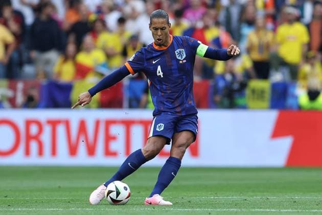 Fußball UEFA EURO, EM, Europameisterschaft,Fussball 2024 Achtelfinale Rumänien - Niederlande am 02.07.2024 in der München Fußball Arena in München Virgil van Dijk ( Niederlande )