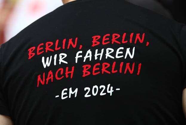 02.07.2024, xtgx, Fussball EM 2024 1 8 Finale, Österreich - Türkei emspor, v.l. Spruch Berlin berlin wir fahren nach Berlin EM 2024 (DFL DFB REGULATIONS PROHIBIT ANY USE OF PHOTOGRAPHS as IMAGE SEQUENCES and or QUASI-VIDEO) Leipzig