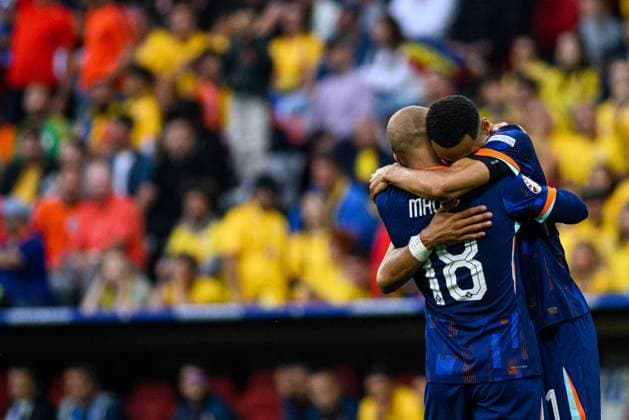 MUENCHEN, GERMANY - 2 JULY, 2024: Donyell Malen, Cody Gakpo, The football match of EURO 2024 Romania vs. Netherlands at Alianz Arena  Copyright: xVITALIIxKLIUIEVx