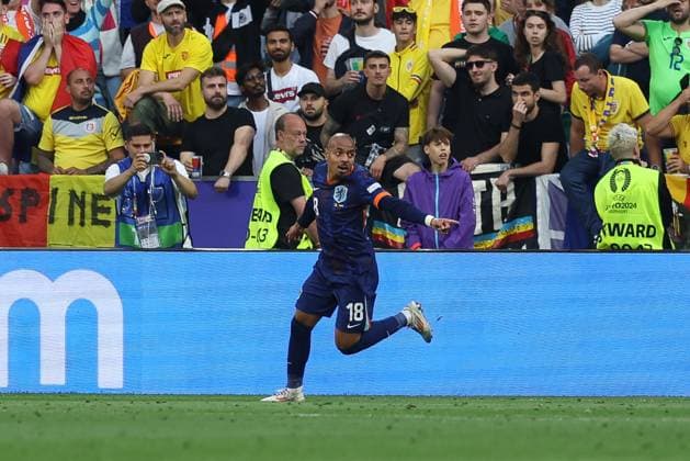 Torjubel von Donyell Malen 18 (Niederlande) zum 0:2, Rumaenien vs. Niederlande, Fussball, UEFA EURO, EM, Europameisterschaft,Fussball 2024, Achtelfinale, M43, 02.07.2024 Muenchen Bayern Deutschland