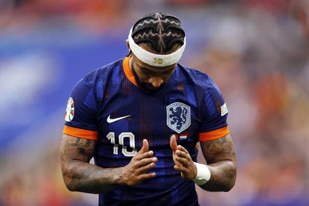 MUNICH - Memphis Depay of Holland during the UEFA EURO, EM, Europameisterschaft,Fussball 2024 round of 16 match between Romania and the Netherlands at the Munich Football Arena on July 2, 2024 in Munich, Germany. ANP MAURICE VAN STEEN UEFA EURO 2024 2024 xVIxANPxSportx xxANPxIVx 502627994 originalFilename: 502627994.jpg