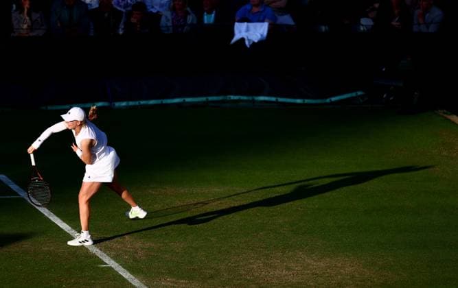 Francesca Jones of Great Britain. Wimbledon Tennis Championships, Day 2, The All England Lawn Tennis and Croquet Club, London, UK - 02 Jul 2024  Copyright: xJamesxMarsh Shutterstockx 14567680fh