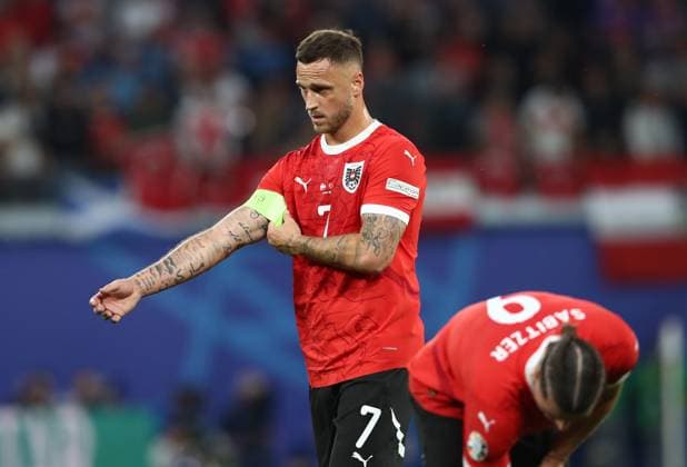 02.07.2024, xtgx, Fussball EM 2024 1 8 Finale, Österreich - Türkei emspor, v.l. Marko Arnautovic (Oesterreich) enttaeuscht, enttaeuscht schauend, dissapointed (UEFA REGULATIONS PROHIBIT ANY USE OF PHOTOGRAPHS as IMAGE SEQUENCES and or QUASI-VIDEO) Leipzig