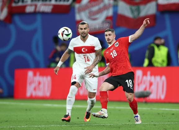 02.07.2024, xtgx, Fussball EM 2024 1 8 Finale, Österreich - Türkei emspor, v.l. Abdulkerim Bardakci (Türkei Tuerkei), Romano Schmid (Oesterreich) (UEFA REGULATIONS PROHIBIT ANY USE OF PHOTOGRAPHS as IMAGE SEQUENCES and or QUASI-VIDEO) Leipzig