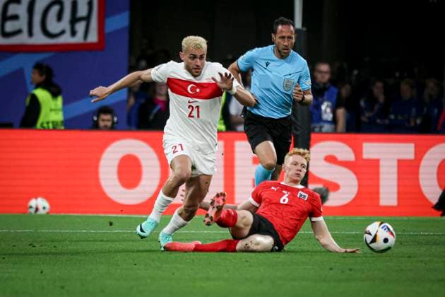 Baris Alper Yilmaz 21 et Seiwald Nicolas SEIWALD 6 Midfield FOOTBALL : Turquie vs Autriche- Euro 2024 round of 16 - Red Bull Arena in Leipzig - 02-07-2024 ElyxandroCegarra Panoramic 