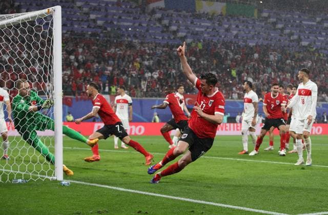 02.07.2024, xtgx, Fussball EM 2024 1 8 Finale, Österreich - Türkei emspor, v.l. Michael Gregoritsch (Oesterreich) Goal scored, erziehlt das Tor zum 2:1 celebrate the goal, Der Torjubel zum (UEFA REGULATIONS PROHIBIT ANY USE OF PHOTOGRAPHS as IMAGE SEQUENCES and or QUASI-VIDEO) Leipzig