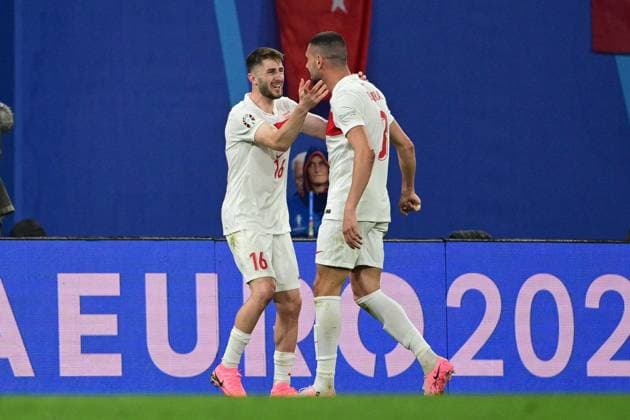 Torjubel von Ismail Yueksek 16 (Tuerkei), Merih Demiral 3 (Tuerkei) zum 0:2, Oesterreich vs. Tuerkei, Fussball, UEFA EURO, EM, Europameisterschaft,Fussball 2024, Achtelfinale, 02.07.2024 Leipzig Sachsen Deutschland