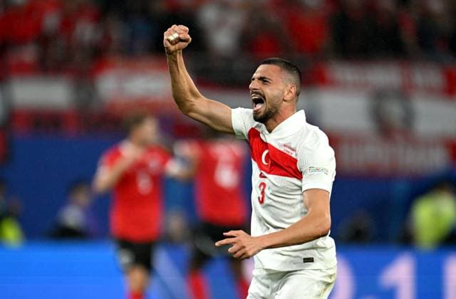 Fussball Euro 2024 Achtelfinale 02.07.2024 Oesterreich - Tuerkei Jubel Tuerkei nach dem Tor zum 0-2 durch den Torschuetzen Merih Demiral (Tuerkei)