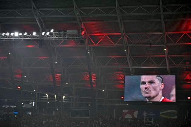02.07.2024, Fussball UEFA EURO, EM, Europameisterschaft,Fussball 2024, Achtelfinale, Österreich - Türkei, in der RB Arena Leipzig, Marcel Sabitzer (Österreich) wird auf der Video Leinwand gebracht wie er traurig ist